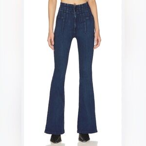 We The Free Jayde Flare Jeans in Night Sky Size 30 Inseam 32”